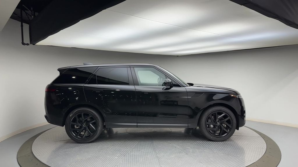 Thumbnail: 2024 Land Rover Range Rover Sport - 9