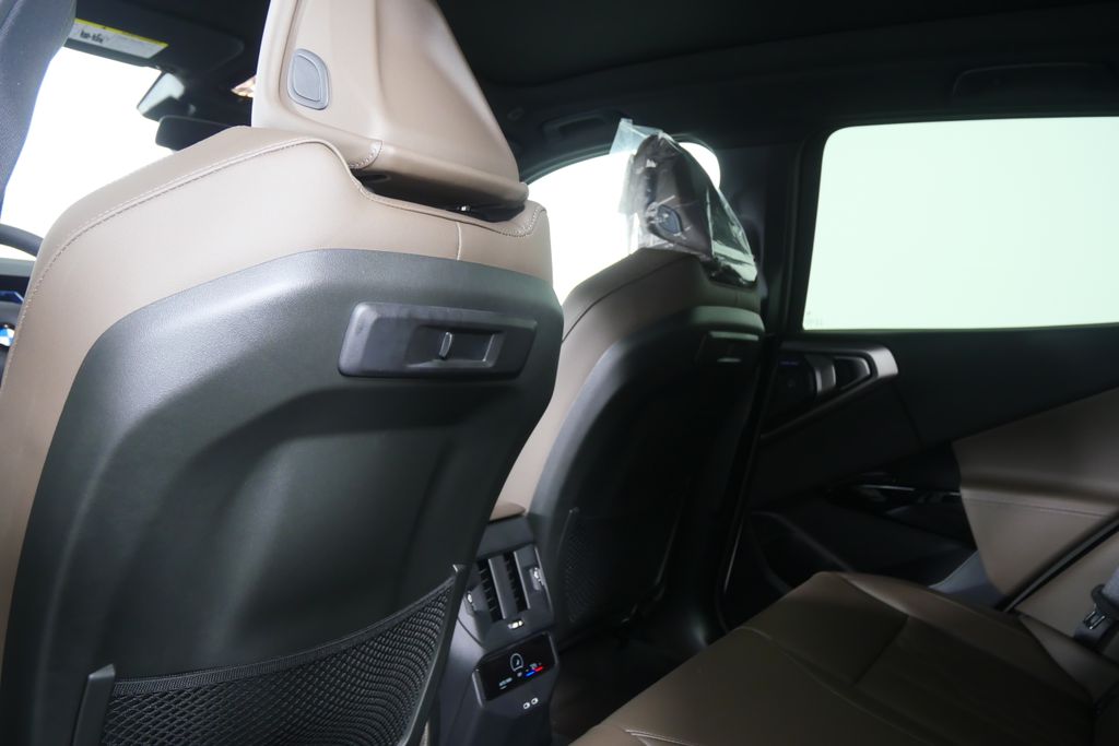 Thumbnail: 2026 BMW X3 - 16