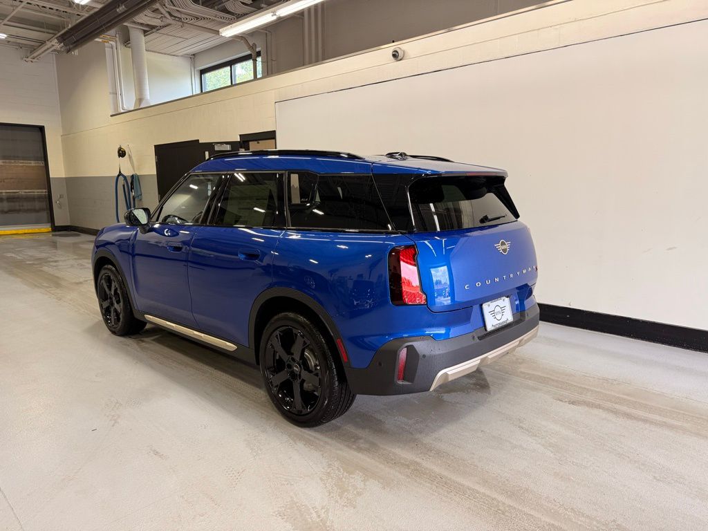 Thumbnail: 2025 MINI Cooper Countryman - 3