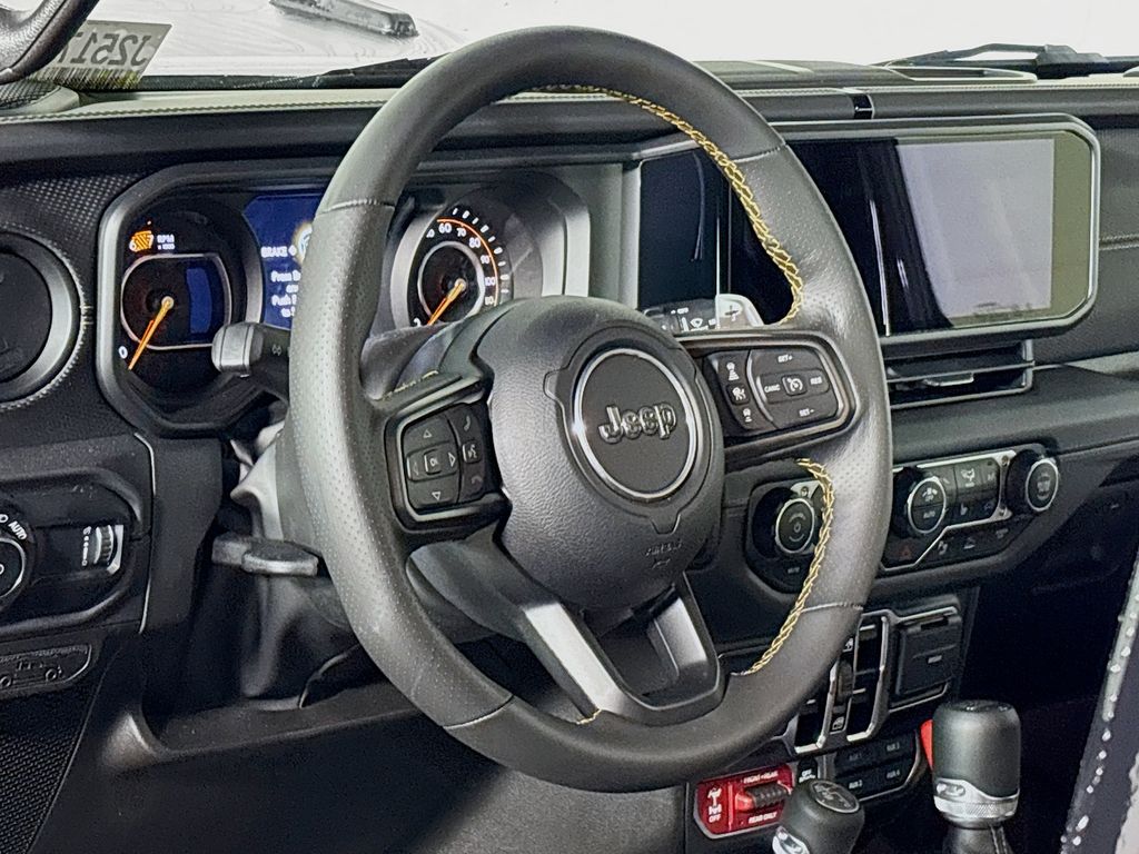 2025 Jeep Wrangler Rubicon 392