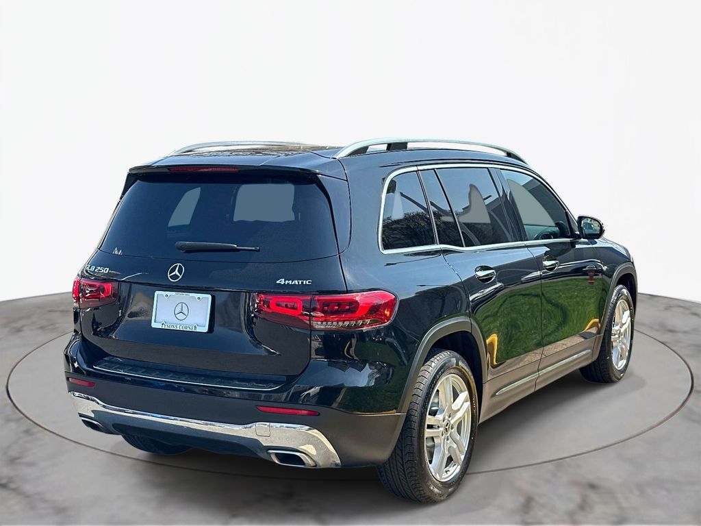 Thumbnail: 2022 Mercedes-Benz GLB - 9