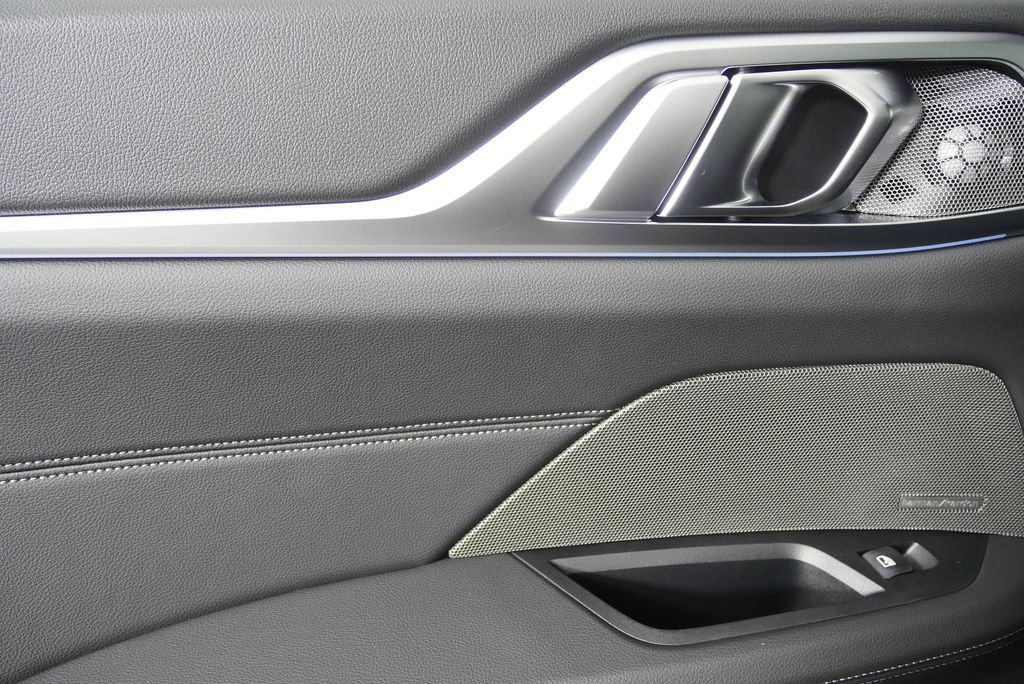 Thumbnail: 2025 BMW i4 - 13