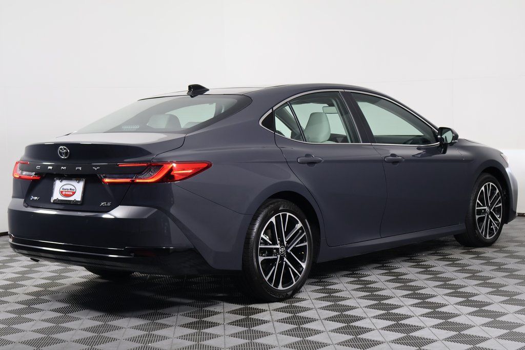 Thumbnail: 2025 Toyota Camry - 4