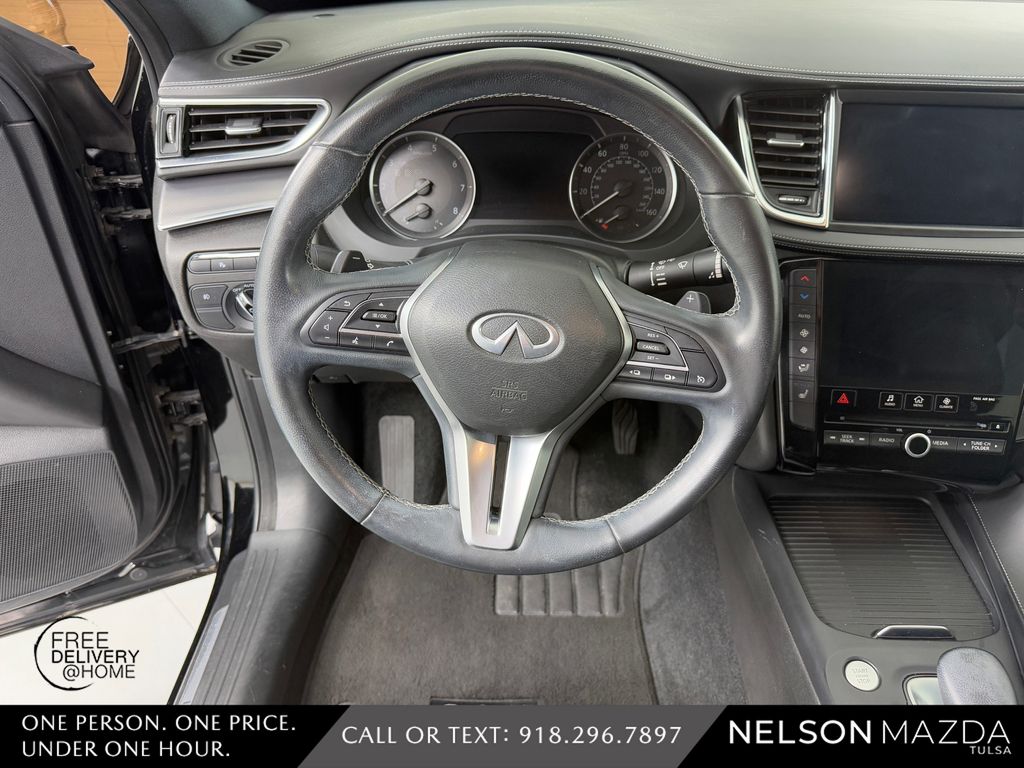 Used 2022 Black INFINITI LUXE image 25