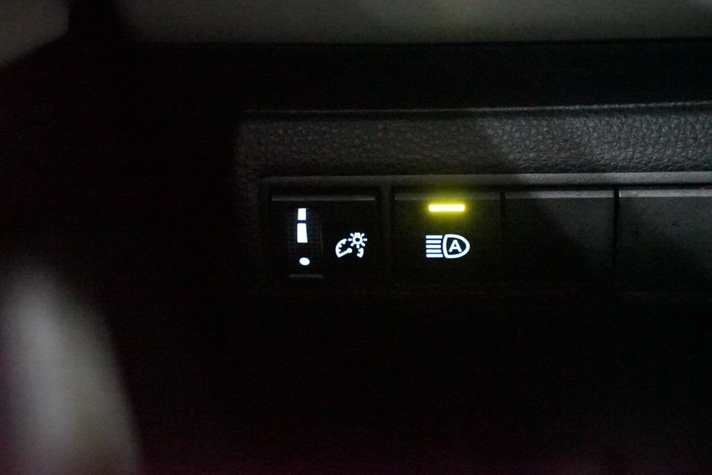 Thumbnail: 2025 Toyota Corolla - 22