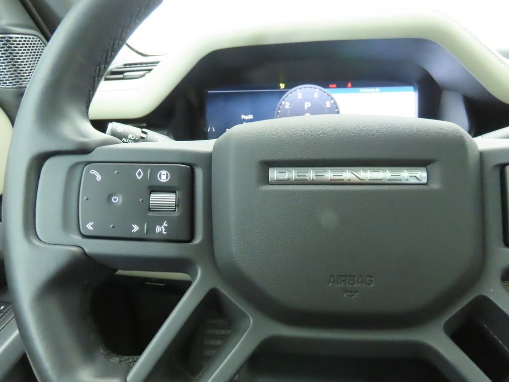 Thumbnail: 2024 Land Rover Defender - 11