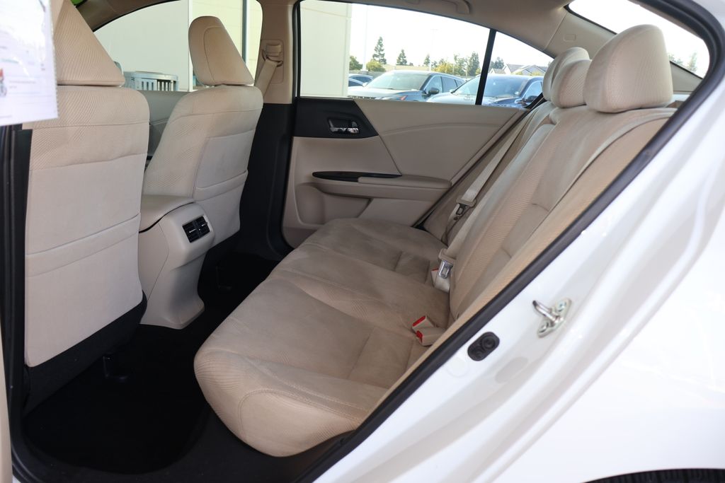 2017 Honda Accord EX 26