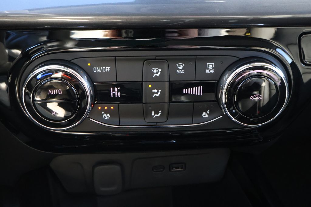 Thumbnail: 2026 Chevrolet Trax - 27