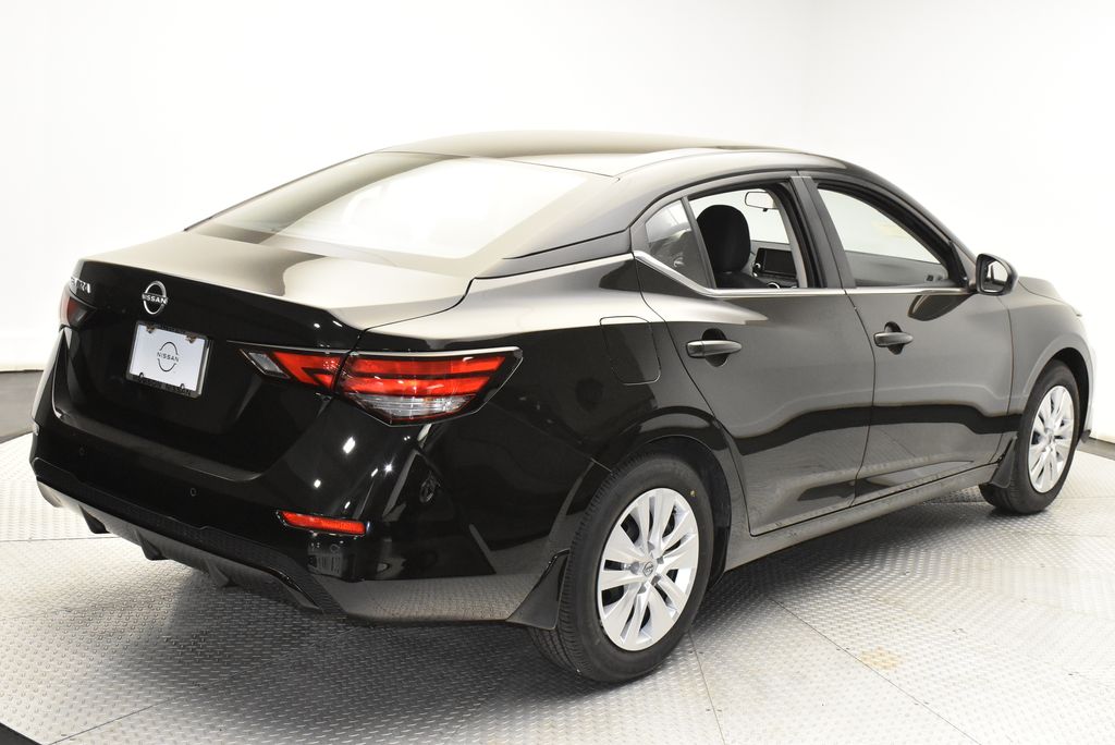 Thumbnail: 2025 Nissan Sentra - 5