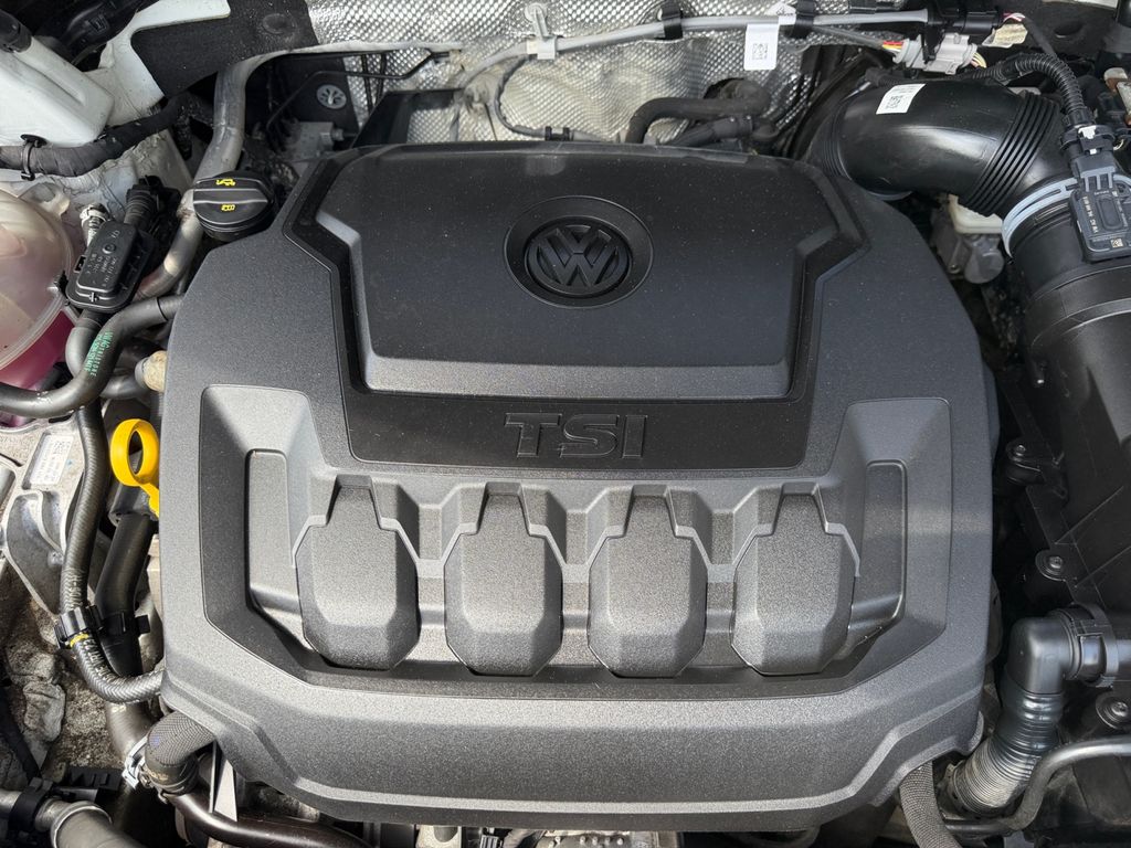 2022 Volkswagen Tiguan 2.0T SEL R-Line White at South Hills Kia