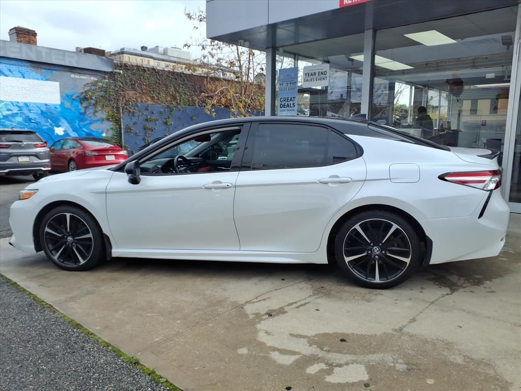 2020 Toyota Camry XSE photo 4