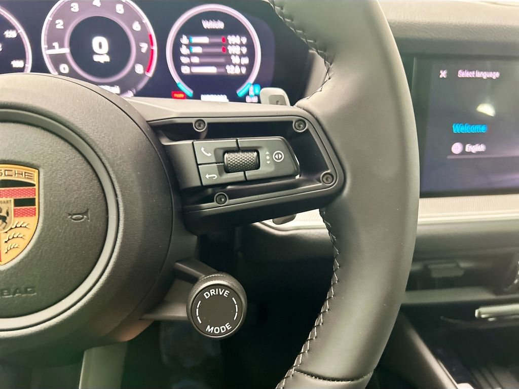 Thumbnail: 2026 Porsche Cayenne - 14