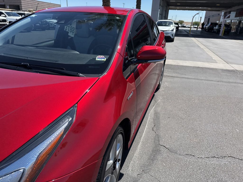 Thumbnail: 2016 Toyota Prius - 2