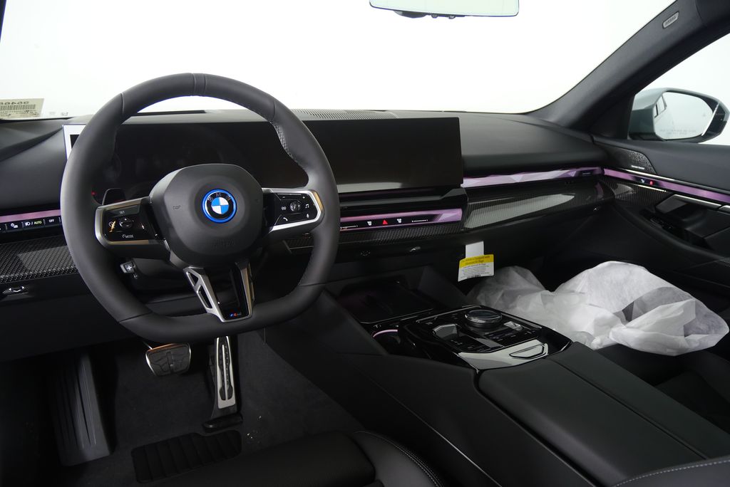 Thumbnail: 2026 BMW i5 - 17