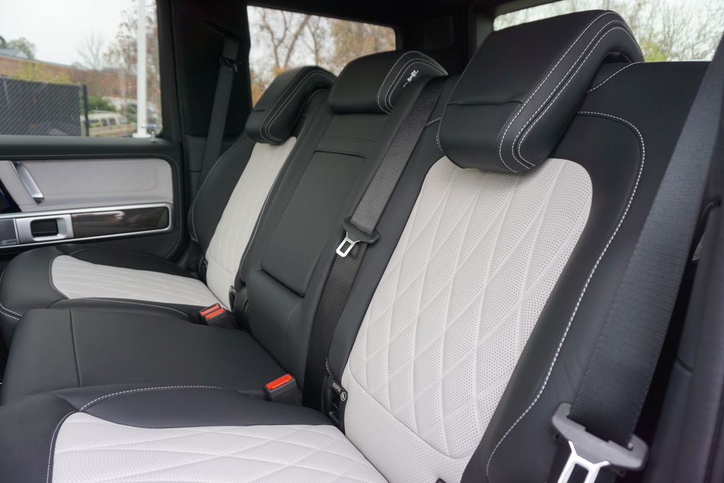 Thumbnail: 2026 Mercedes-Benz G-Class - 13