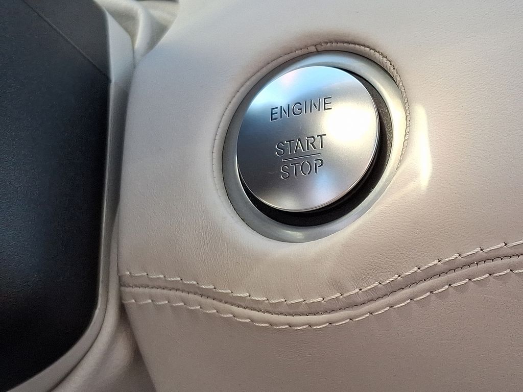 Thumbnail: 2017 Mercedes-Benz S-Class - 26