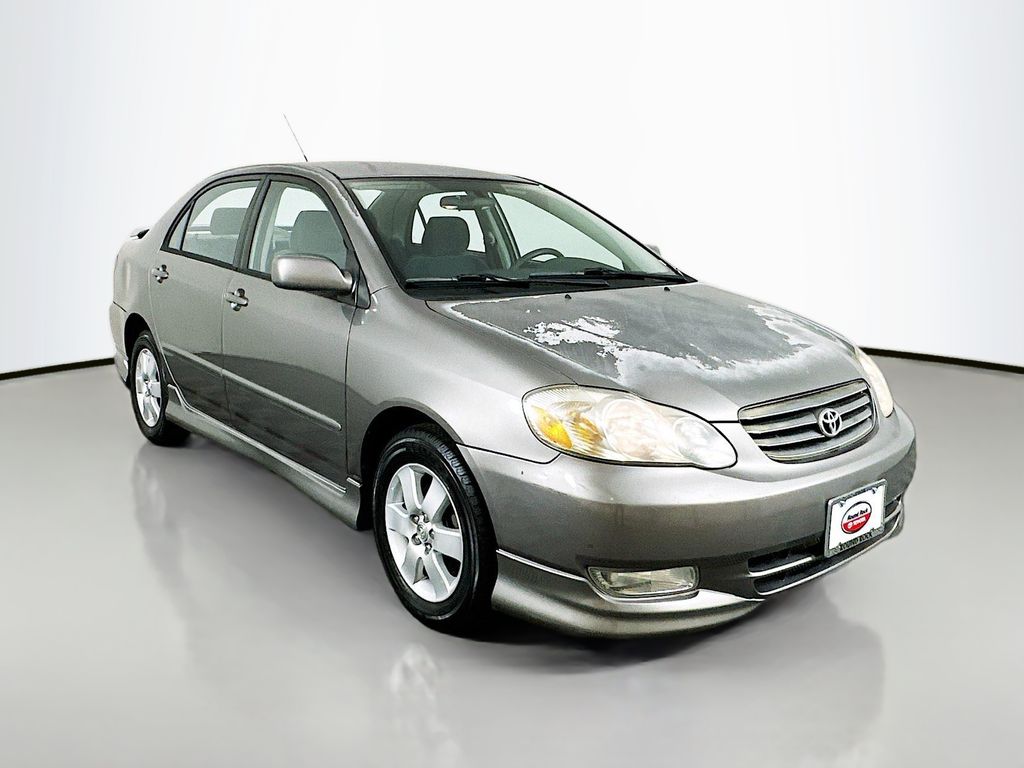 2004 Toyota Corolla S 3