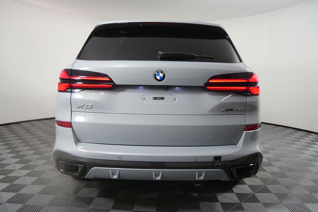 Thumbnail: 2026 BMW X5 - 4