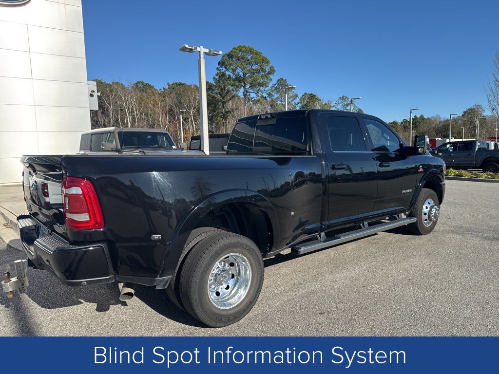 2023 Ram 3500 Limited Longhorn Crew Cab 4x4 8' Box