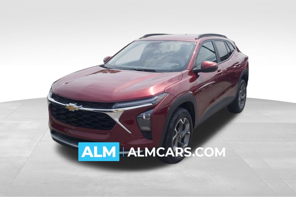Red (Crimson Metallic) 2025 Chevrolet Trax LT FWD SUV / Crossover Front-Wheel Drive 6-Speed Automatic