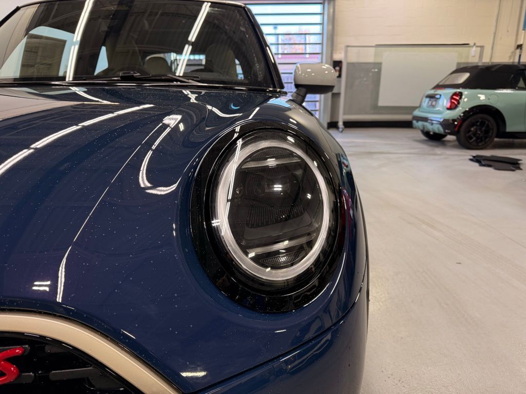 Thumbnail: 2026 MINI Cooper - 9