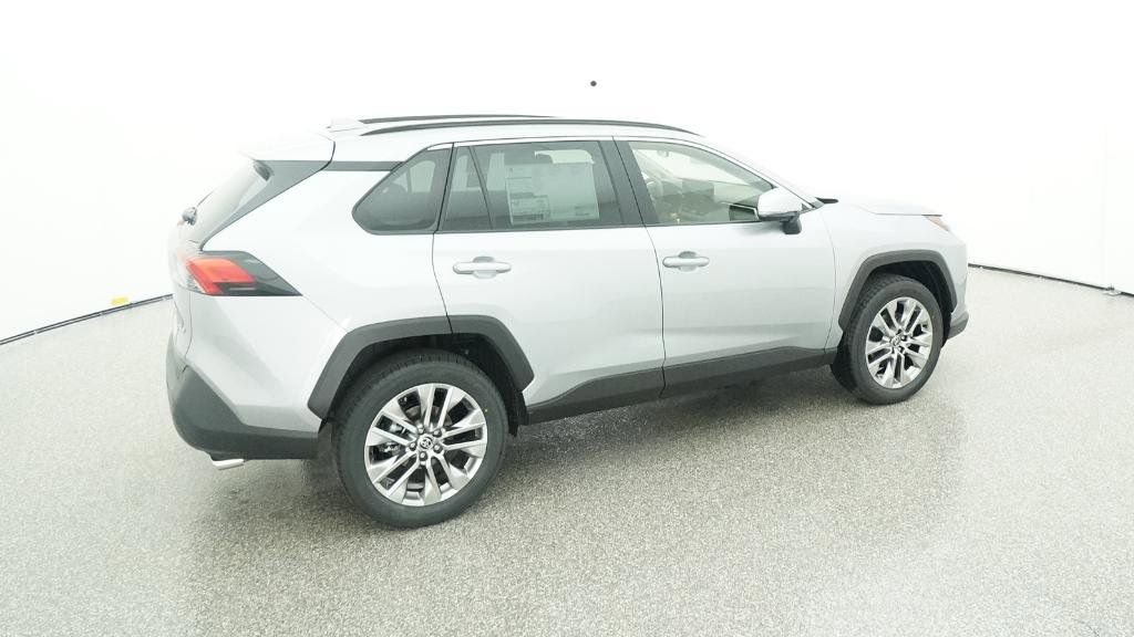 Thumbnail: 2025 Toyota RAV4 - 23