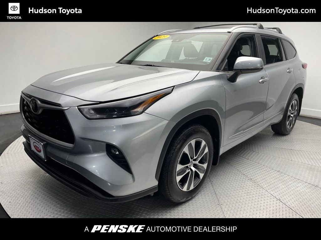 2023 Toyota Highlander XLE -
                Jersey City, NJ