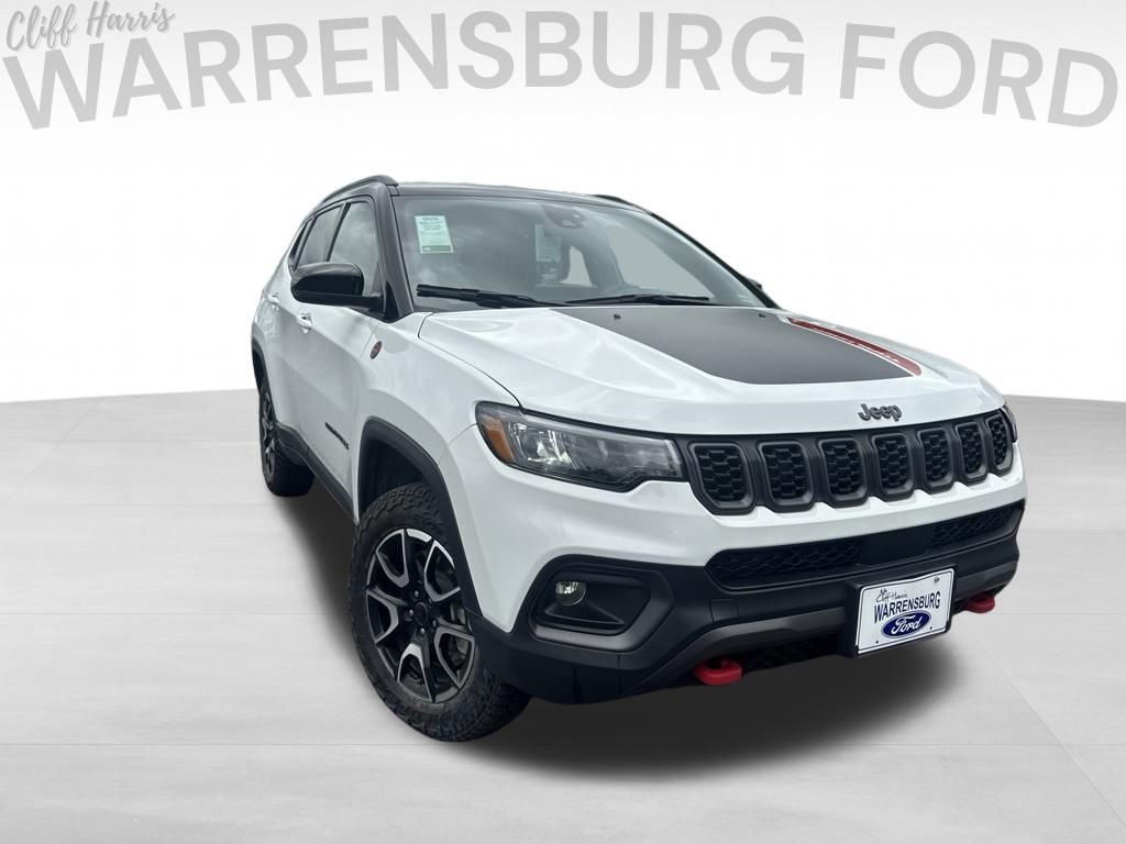  2025 Jeep Compass Trailhawk 4WD   