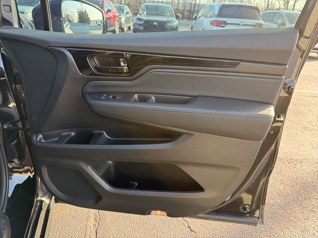 Thumbnail: 2026 Honda Odyssey - 28