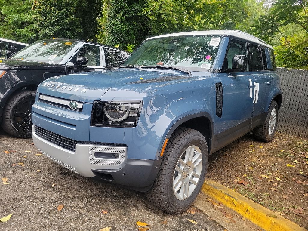 2025 Land Rover Defender 110 -
                Annapolis, MD