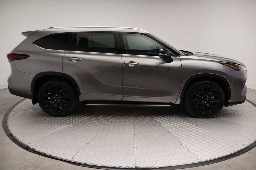 Thumbnail: 2026 Toyota Highlander - 7