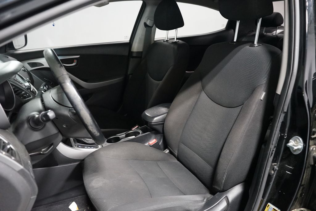 Thumbnail: 2016 Hyundai Elantra - 6