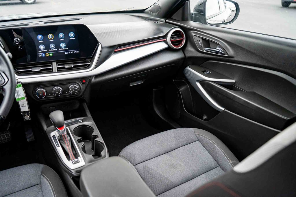 Used Car 2025 Chevrolet Trax  1rs For Sale Under $25,000 In Austin, Texas