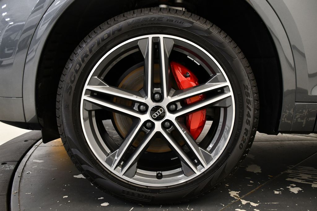 2025 Audi Q5  14