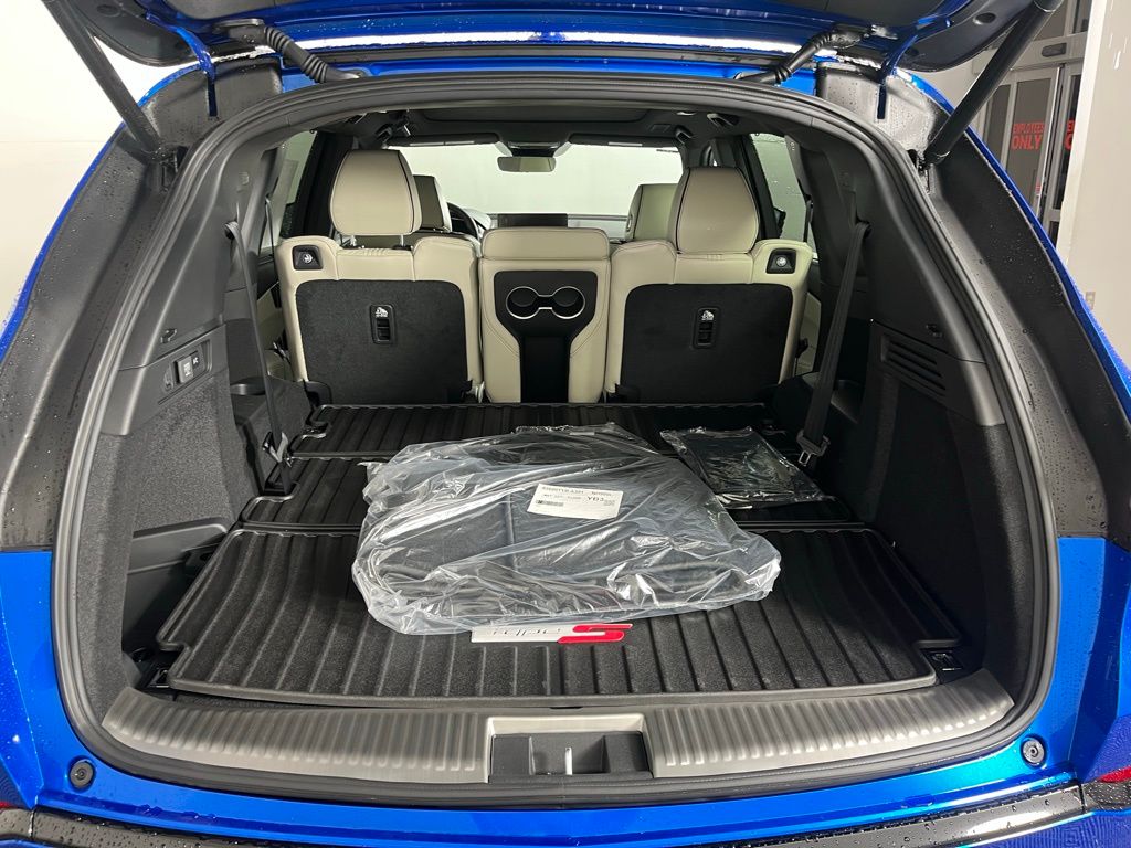 Thumbnail: 2026 Acura MDX - 21