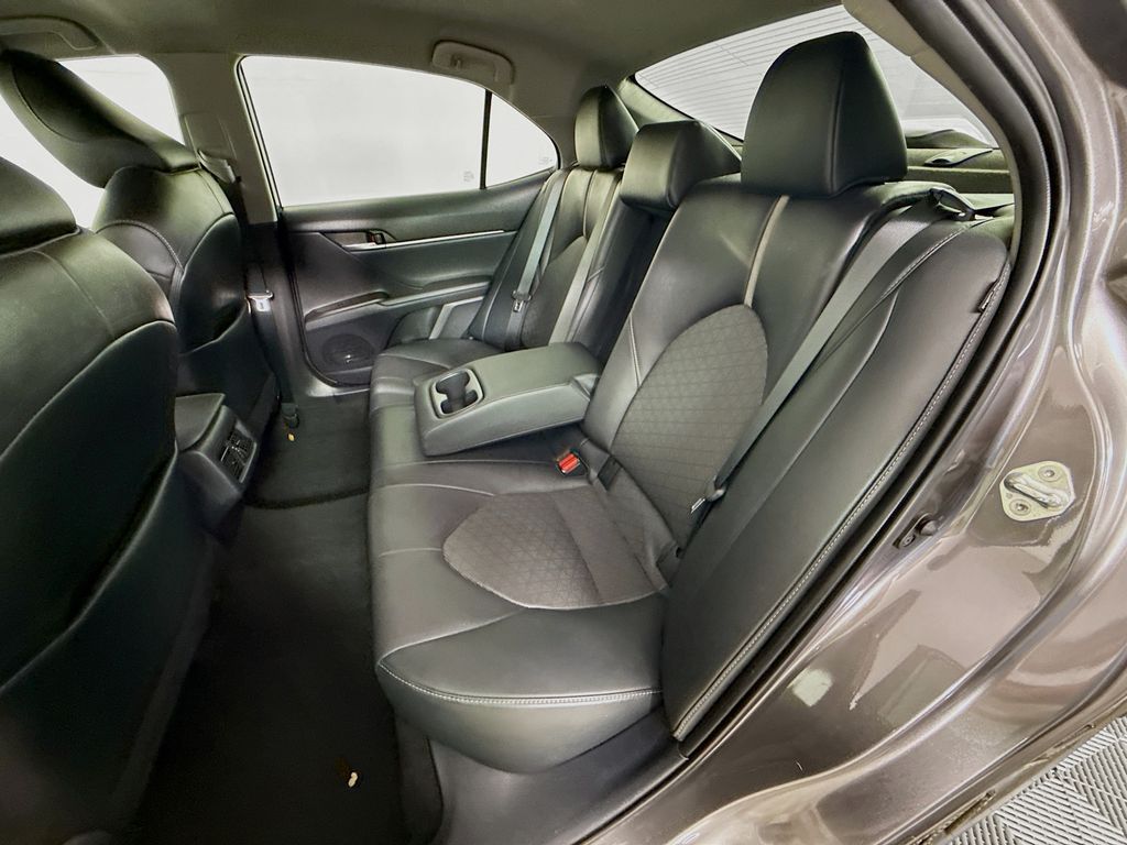 Thumbnail: 2021 Toyota Camry - 25