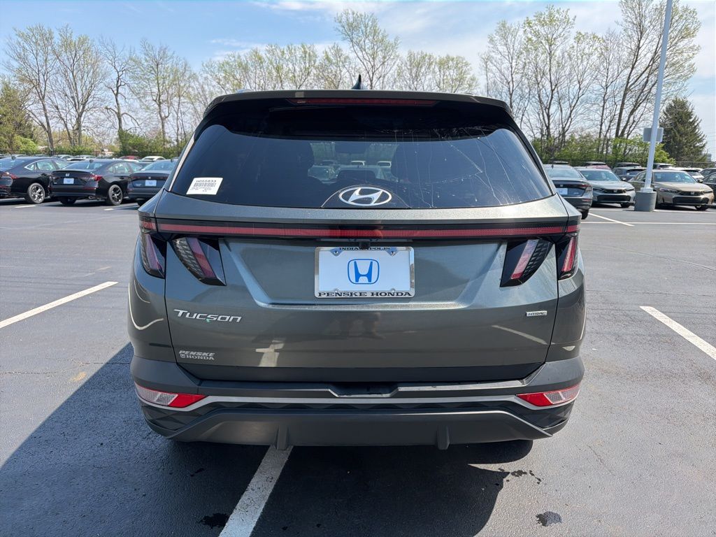 Thumbnail: 2022 Hyundai Tucson - 4