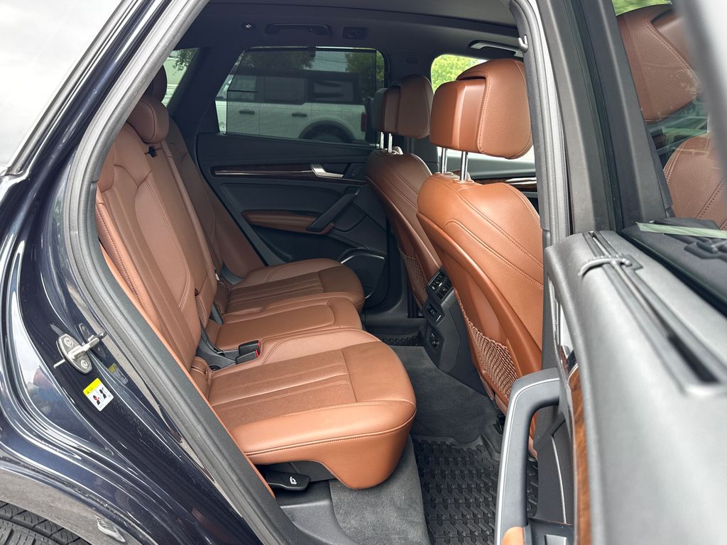 Certified Used 2020  Audi 45 Premium Plus image 27