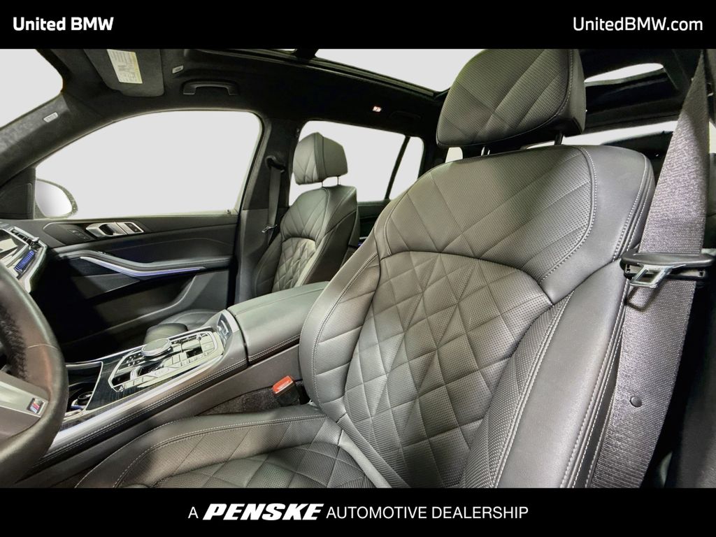 Thumbnail: 2024 BMW X7 - 5