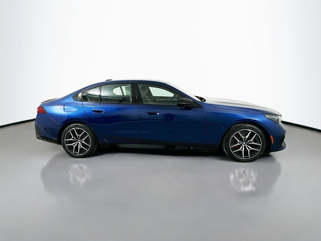 Thumbnail: 2025 BMW i5 - 4