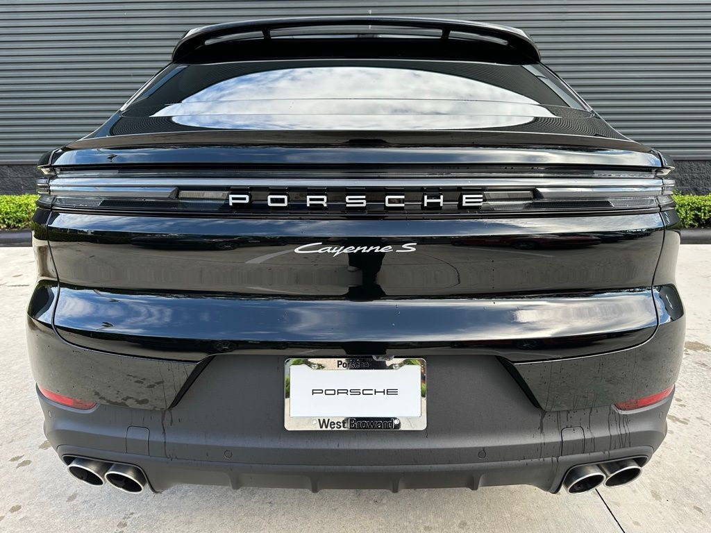 Thumbnail: 2026 Porsche  - 13
