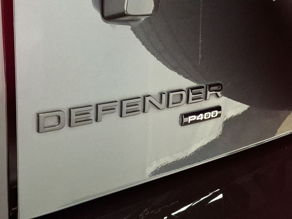 2023 Land Rover Defender 110 29