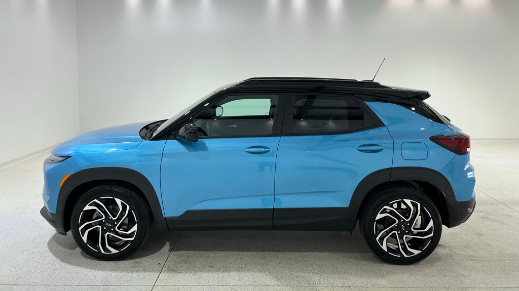 Marina Blue Metallic 2026 Chevrolet Trailblazer RS FWD SUV / Crossover Front-Wheel Drive Continuously Variable Transmission