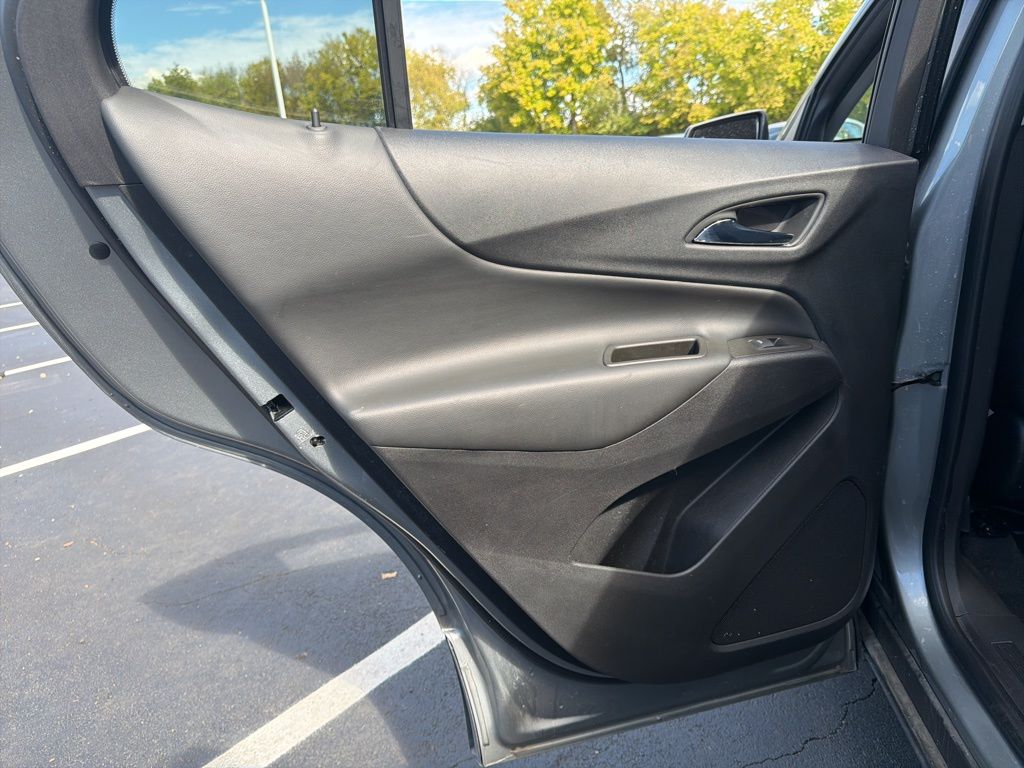 Thumbnail: 2023 Chevrolet Equinox - 20