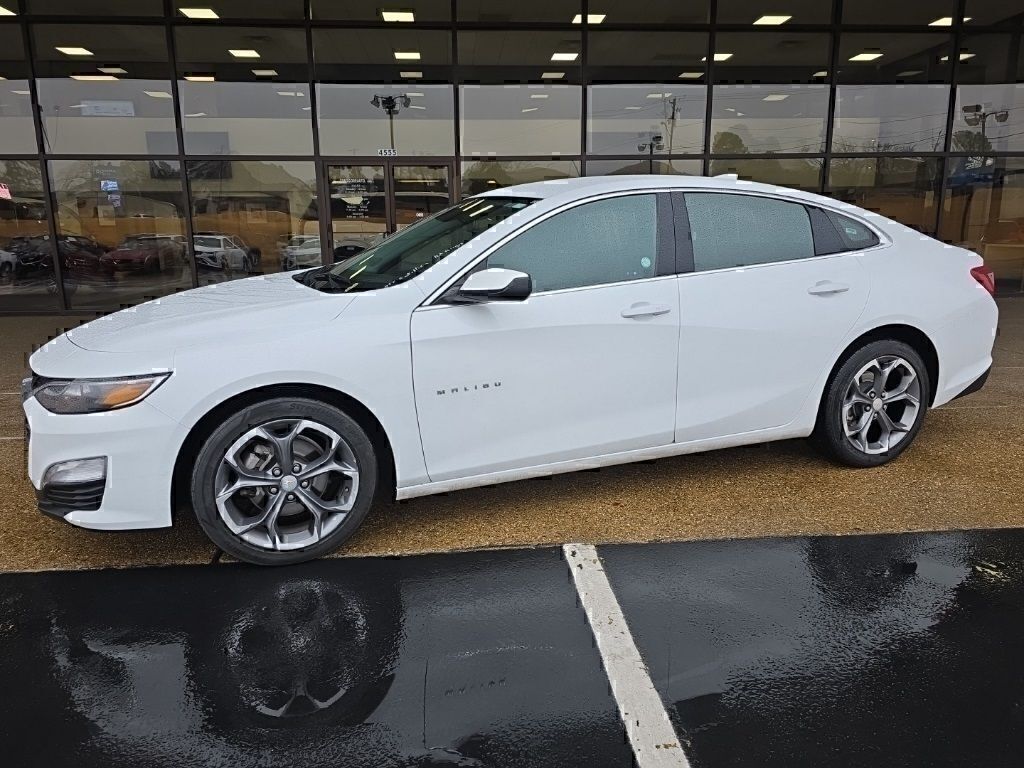 2024 Chevrolet Malibu LT with 1LT FWD