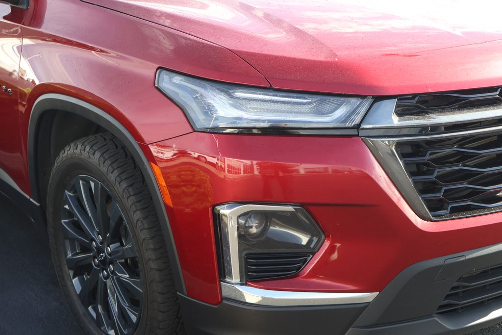Thumbnail: 2023 Chevrolet Traverse - 4