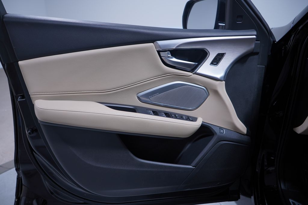 Thumbnail: 2022 Acura RDX - 17