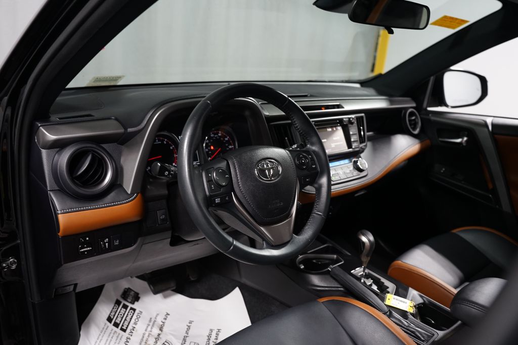 Thumbnail: 2017 Toyota RAV4 - 11