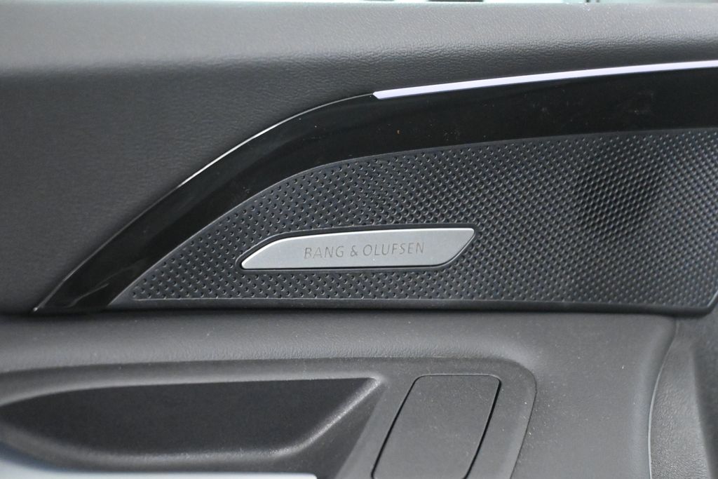 Thumbnail: 2025 Audi Q5 - 17