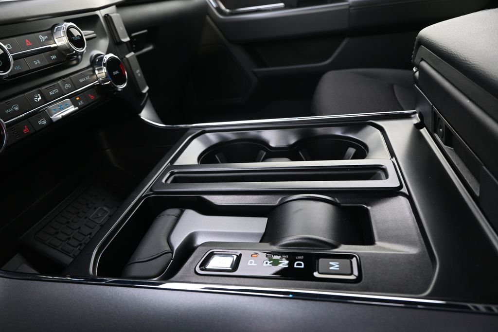 New 2025 Black Ford XLT Hybrid image 34